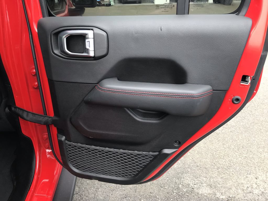 Used 2023 Jeep Wrangler Unlimited Rubicon 4xe AWD/4WD image 15