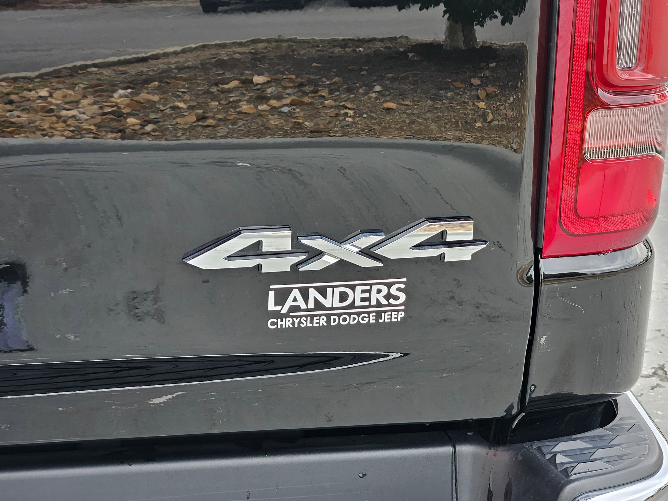 Used 2024 RAM 1500 Limited image 30