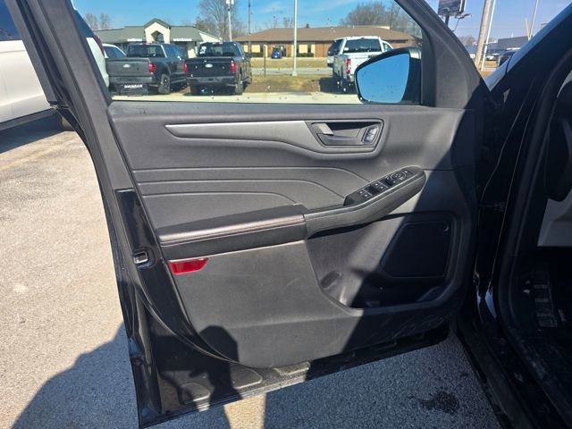 Used 2024 Ford Escape Active image 9