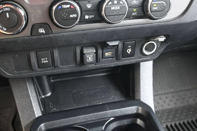 Used 2023 Toyota Tacoma TRD Sport AWD/4WD image 24