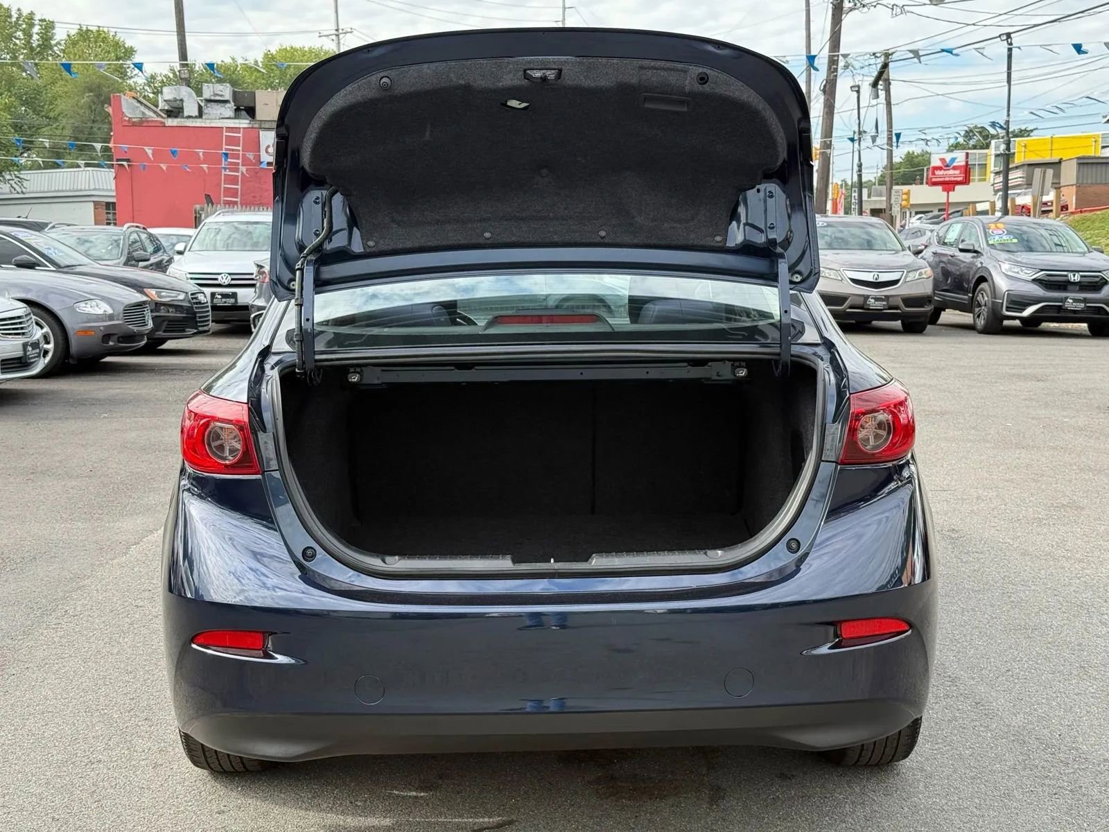 Used 2014 MAZDA MAZDA3 i Touring image 9