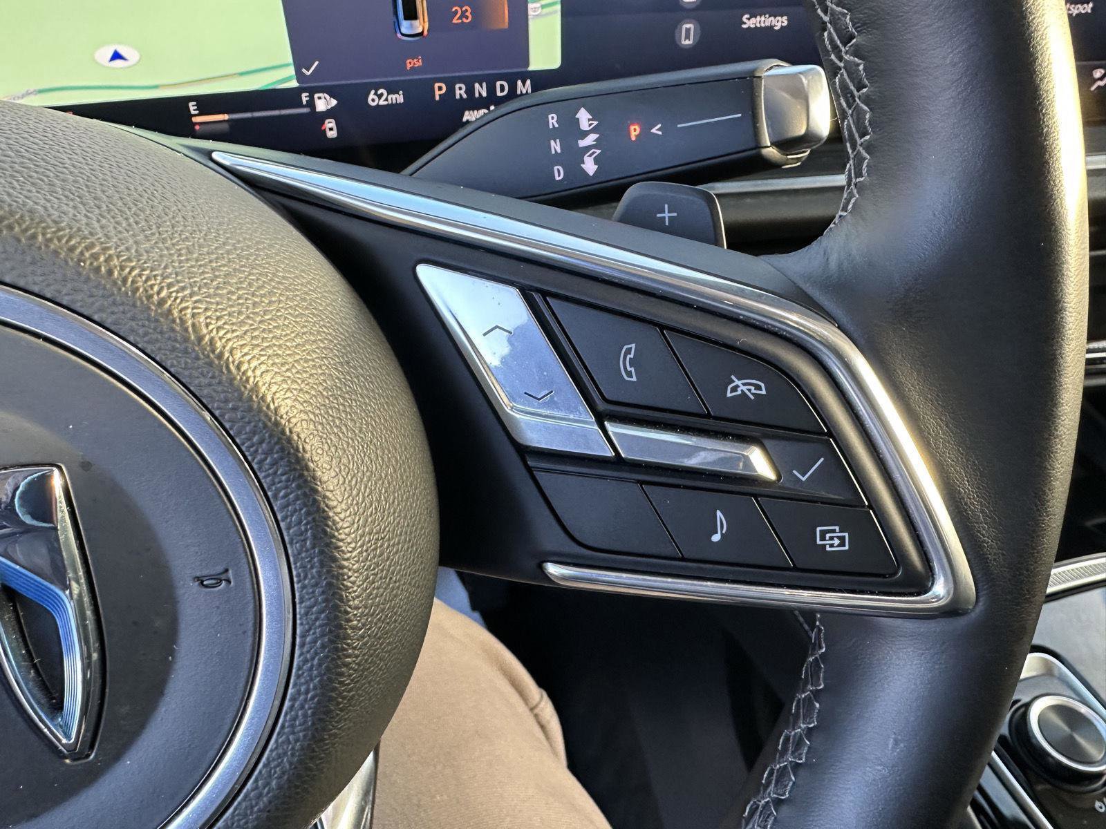 Used 2025 Buick Envision Preferred image 27