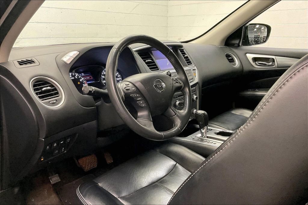 Used 2017 Nissan Pathfinder SL image 13