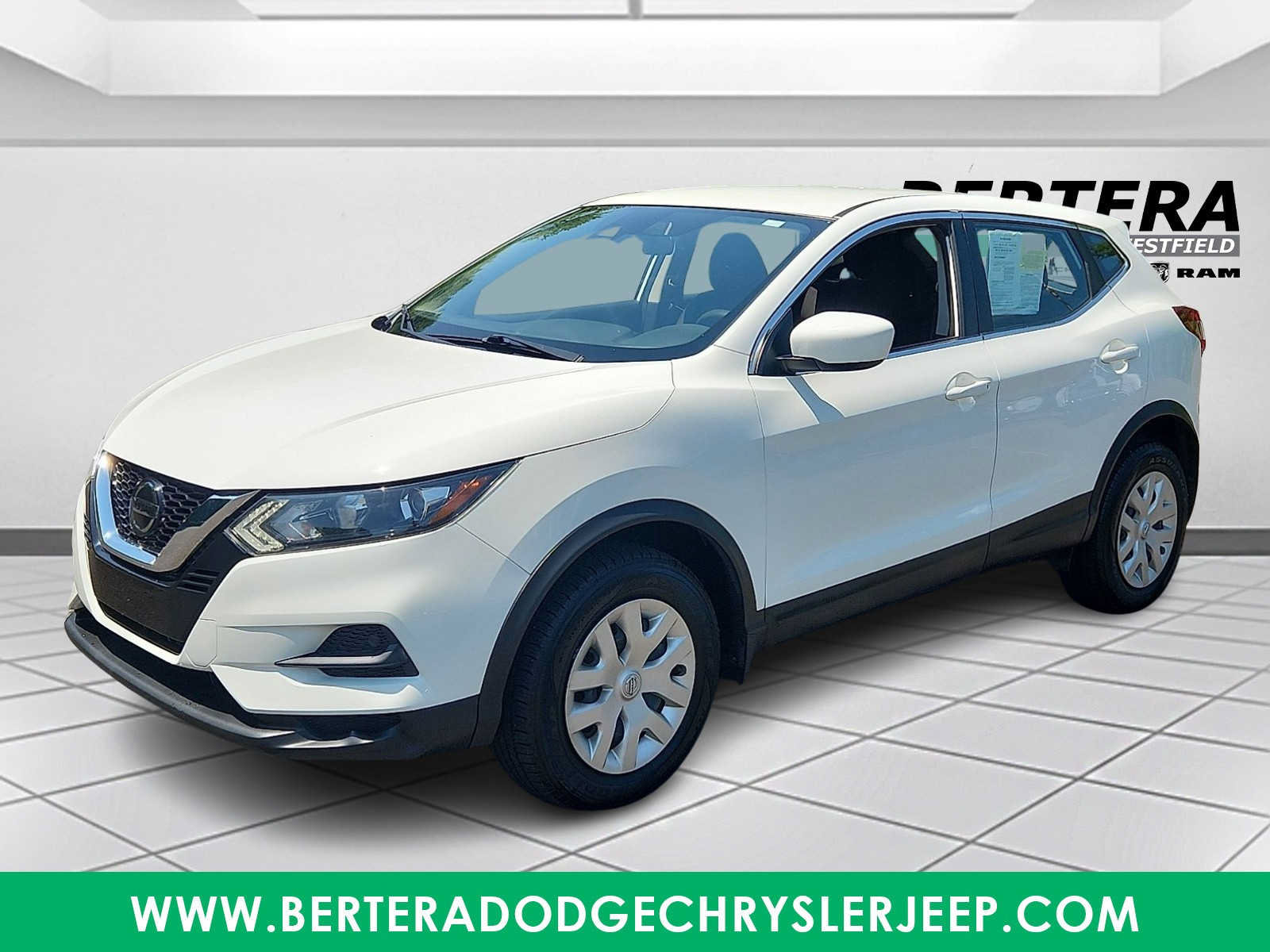 Used 2020 Nissan Rogue Sport S AWD/4WD image 3