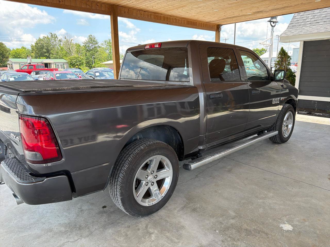 Used 2014 RAM 1500 Express AWD/4WD image 5