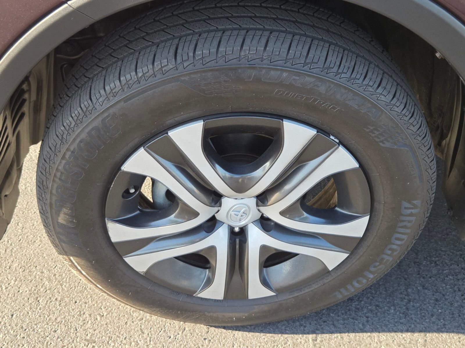 Used 2016 Toyota RAV4 LE FWD image 9