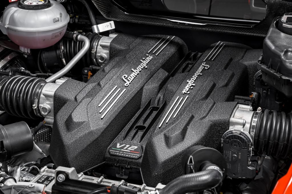 Used 2024 Lamborghini Revuelto AWD/4WD image 54