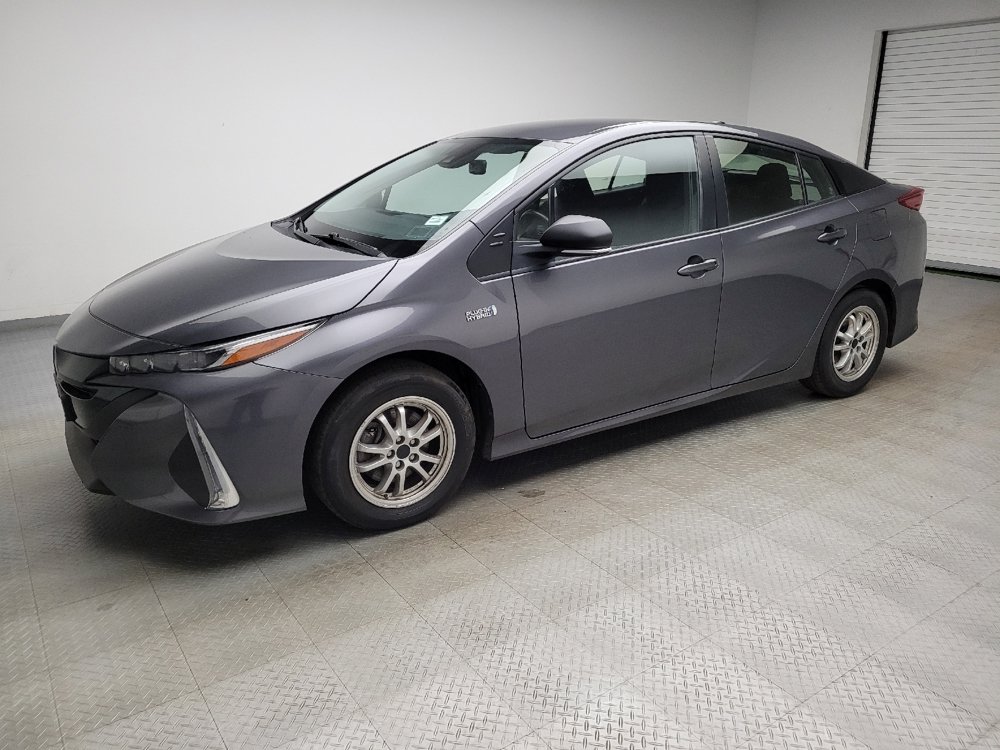 Used 2021 Toyota Prius Prime LE FWD image 2