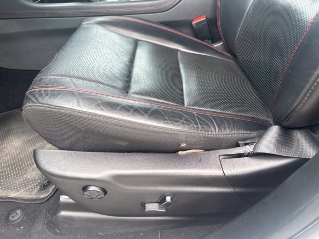 Used 2024 Dodge Durango GT RWD image 17