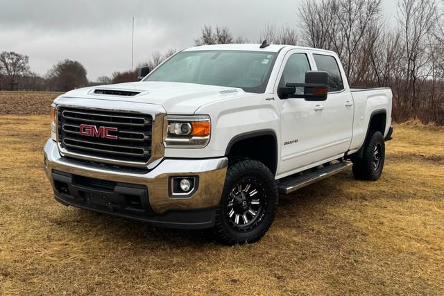 Used 2017 GMC Sierra 2500 SLE w/ SLE Preferred Package image 1
