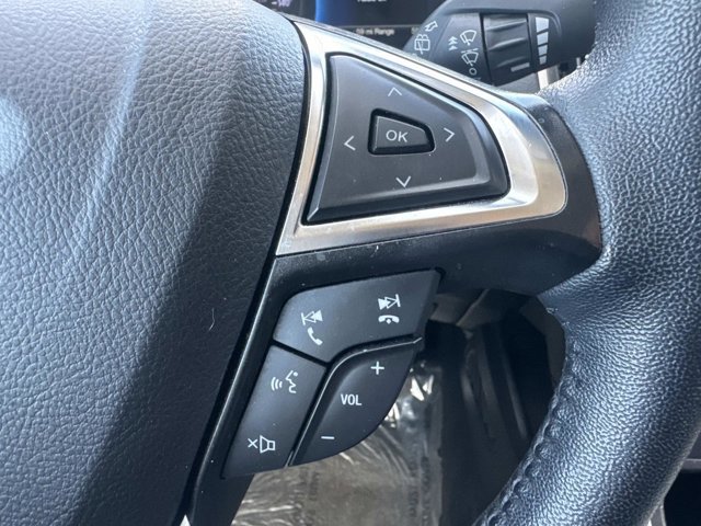 Used 2024 Ford Edge SEL image 28