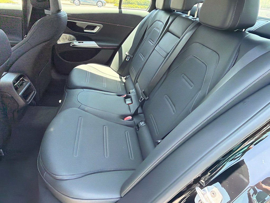New 2026 Mercedes-Benz E 53 AMG e 4MATIC Sedan image 31