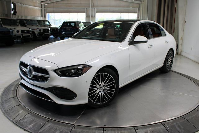 Used 2024 Mercedes-Benz C 300 4MATIC Sedan image 4
