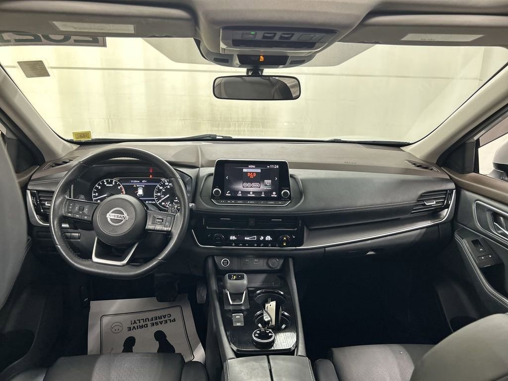 Used 2021 Nissan Rogue SV w/ Premium Package AWD/4WD image 18