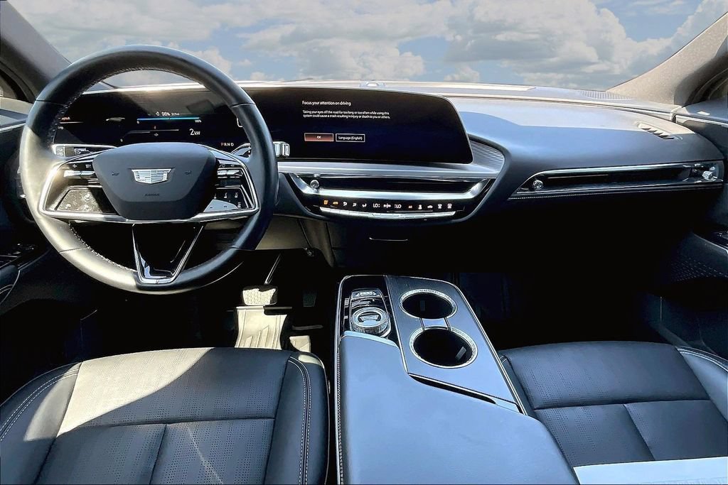 Used 2024 Cadillac Lyriq Luxury RWD image 7