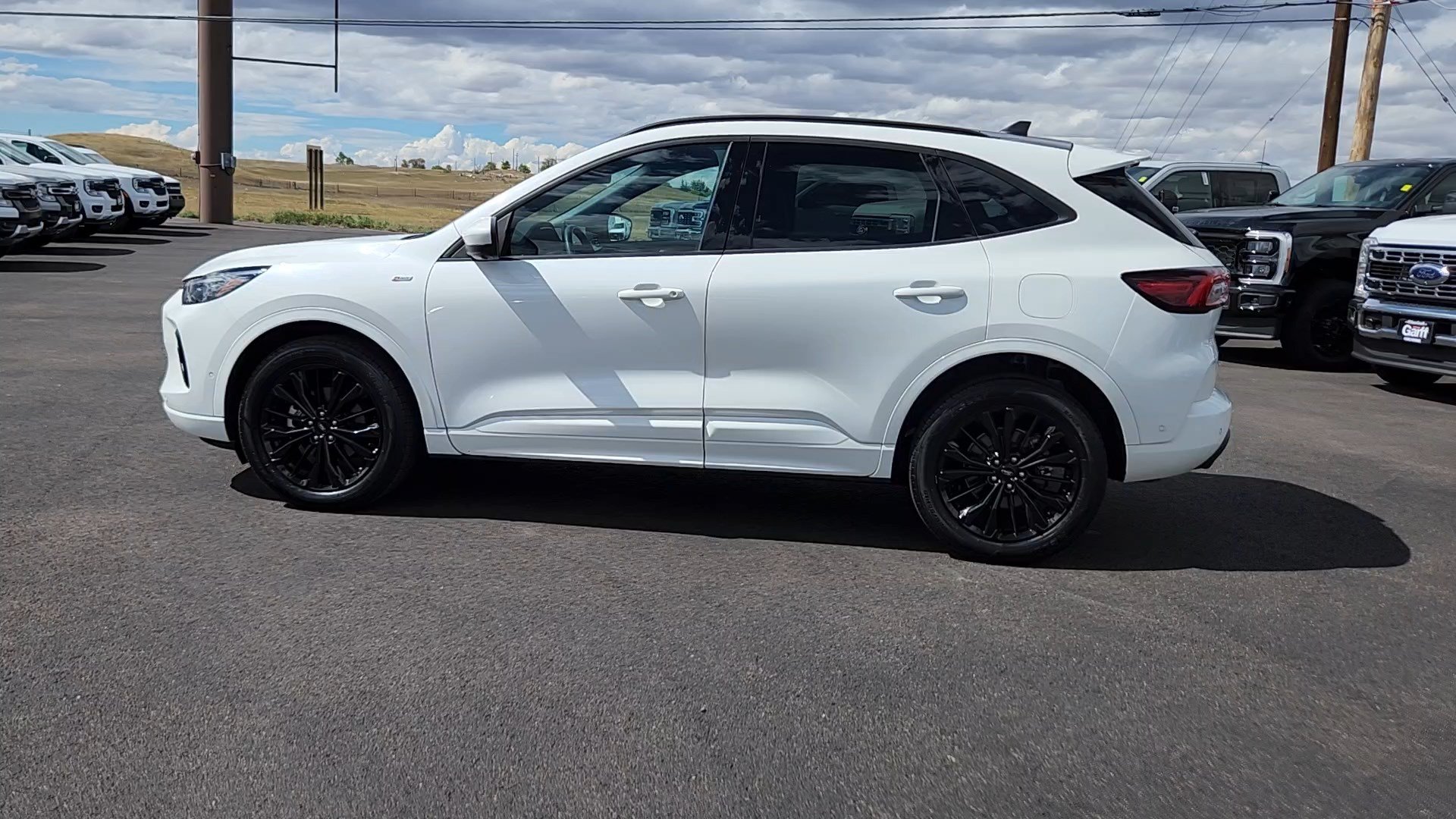 Certified 2023 Ford Escape ST-Line Elite w/ Premium Technology Package AWD/4WD image 3