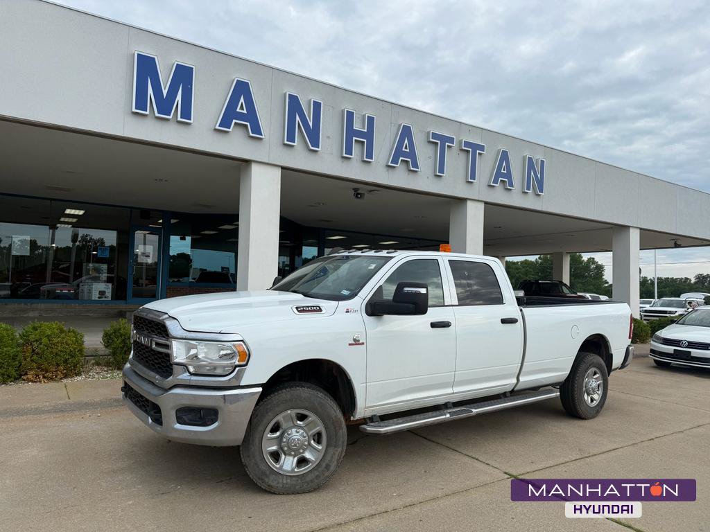Used 2023 RAM 2500 Tradesman AWD/4WD image 1