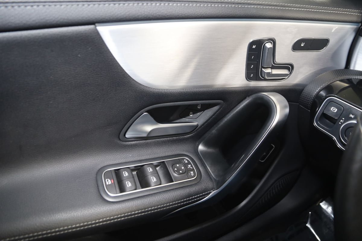 Used 2021 Mercedes-Benz CLA 250 4MATIC w/ Premium Package image 27