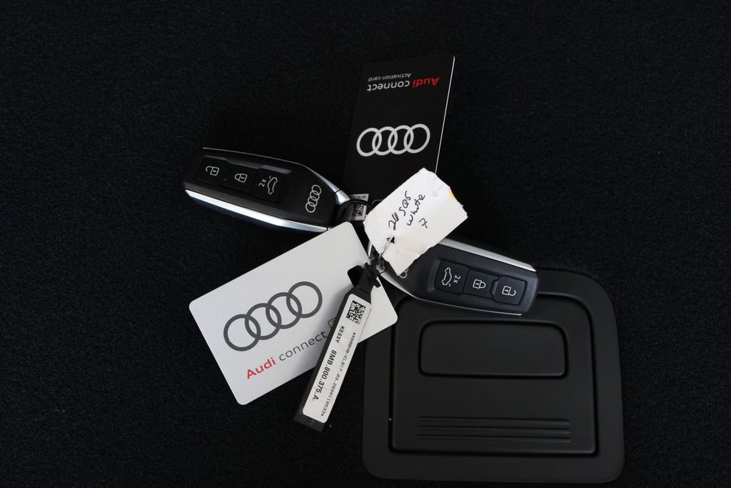 New 2026 Audi SQ5 Premium Plus AWD/4WD image 29