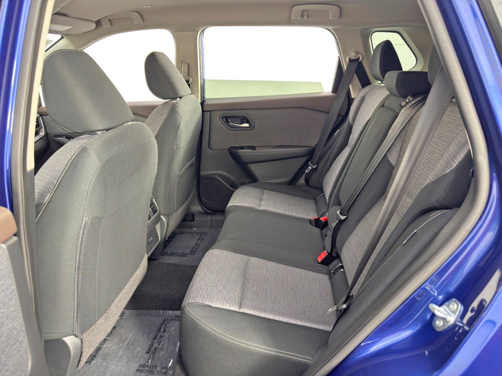 Used 2023 Nissan Rogue SV FWD image 36