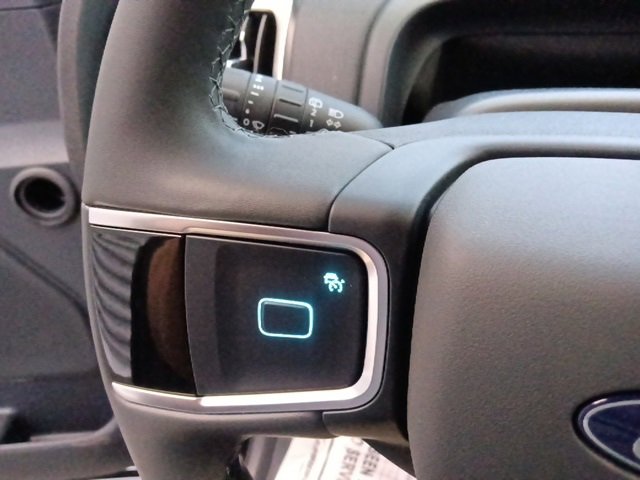 New 2026 Ford Expedition Active image 18