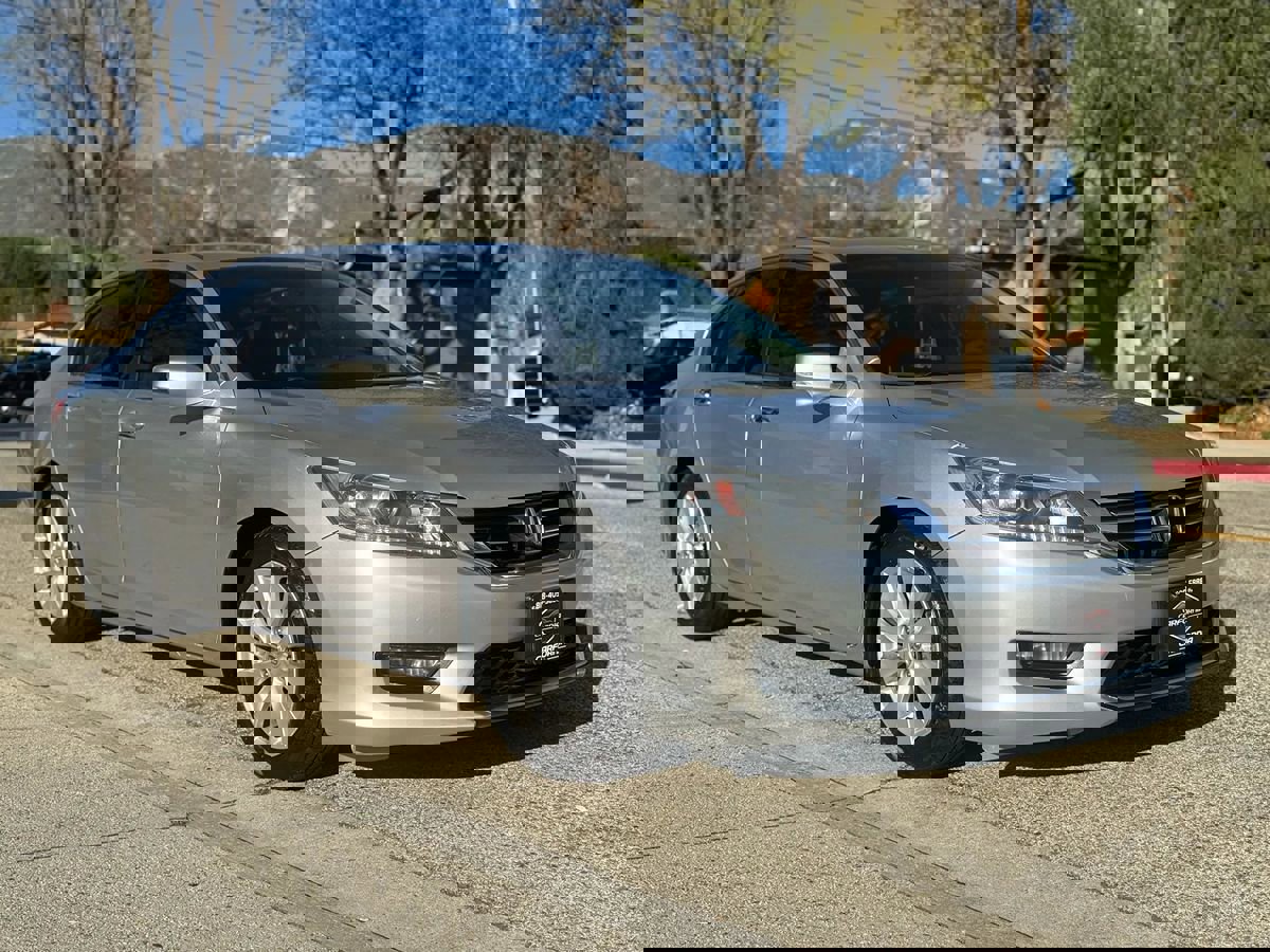 Used 2014 Honda Accord EX image 1