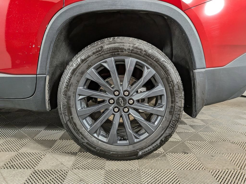 Certified 2022 Chevrolet Traverse RS w/ LPO, Floor Liner Package image 14