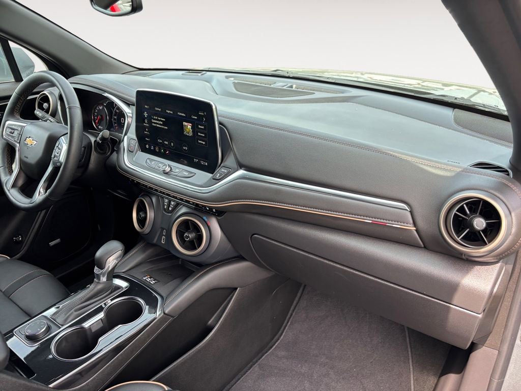 Used 2024 Chevrolet Blazer Premier w/ Enhanced Convenience Package AWD/4WD image 26