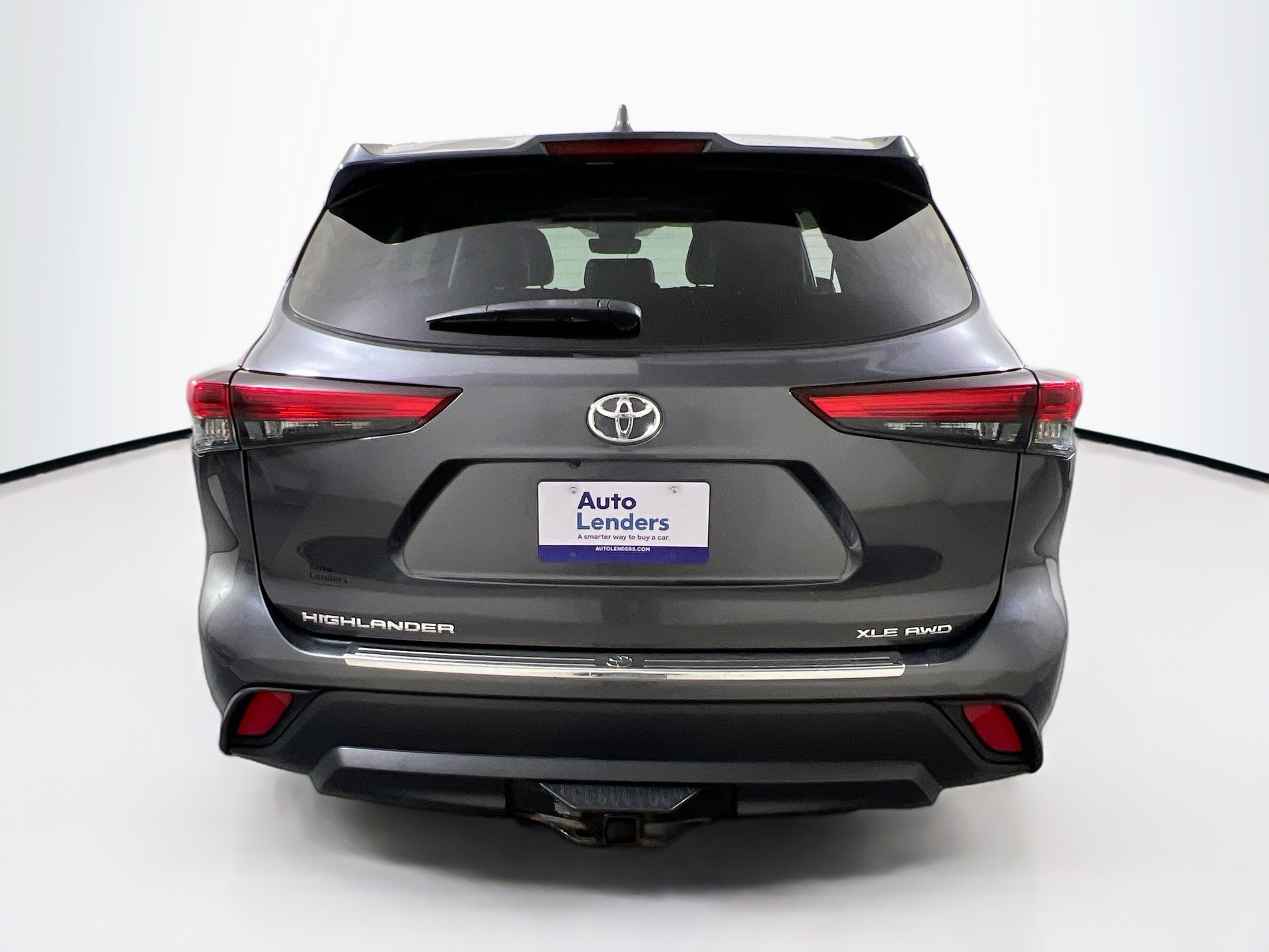 Used 2020 Toyota Highlander XLE image 6