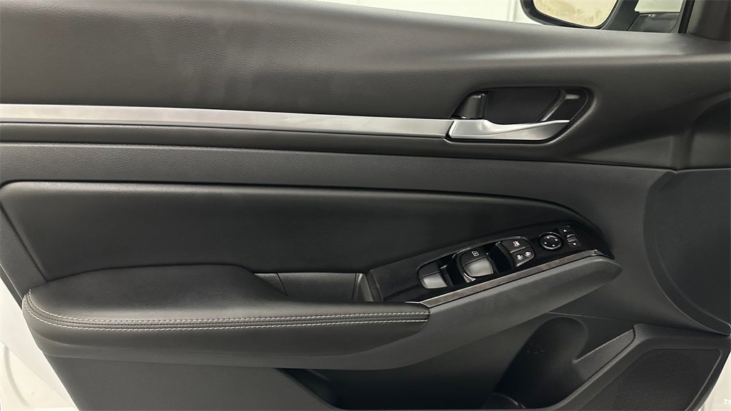 Certified 2023 Nissan Altima 2.5 SV image 15
