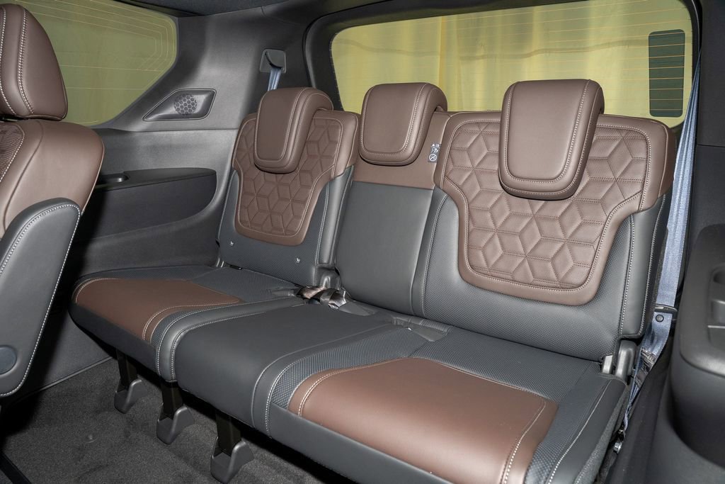 New 2026 Nissan Armada Platinum AWD/4WD image 11