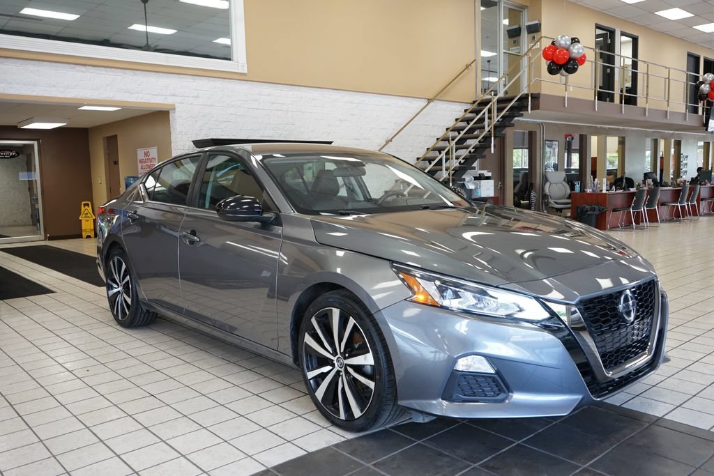 Used 2021 Nissan Altima 2.5 SR FWD image 17