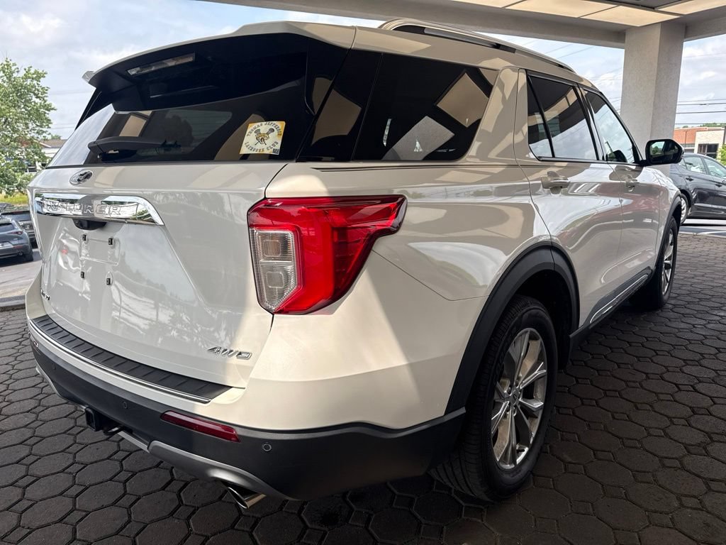 Used 2023 Ford Explorer Limited w/ Limited Technology Package AWD/4WD image 6