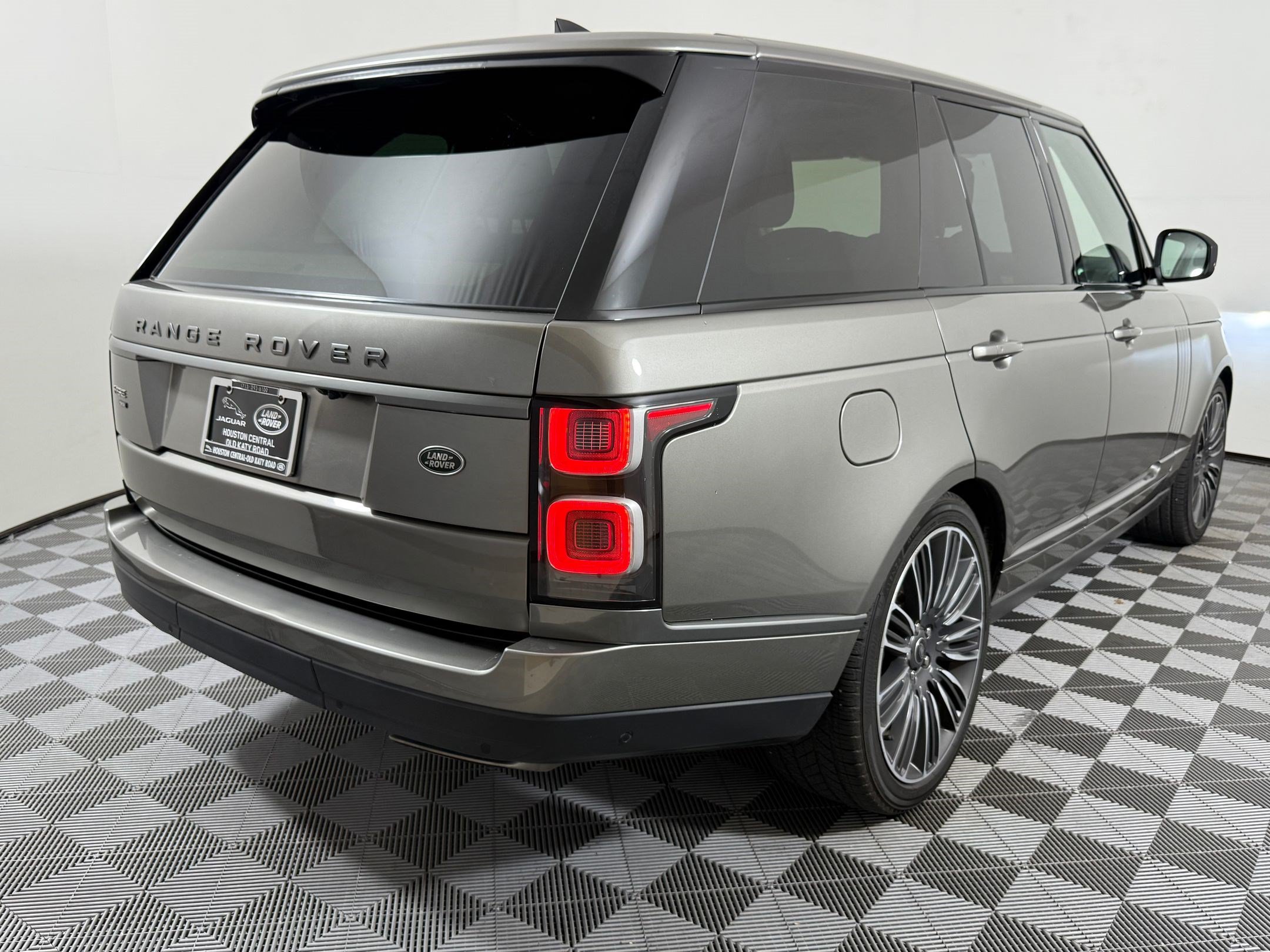 Used 2022 Land Rover Range Rover Westminster Edition AWD/4WD image 9
