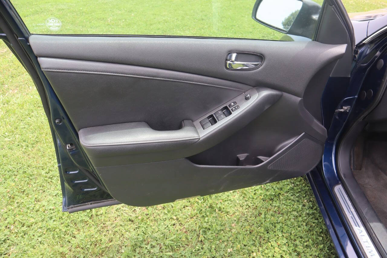 Used 2012 Nissan Altima 2.5 SL w/ 2.5SL Pkg FWD image 24