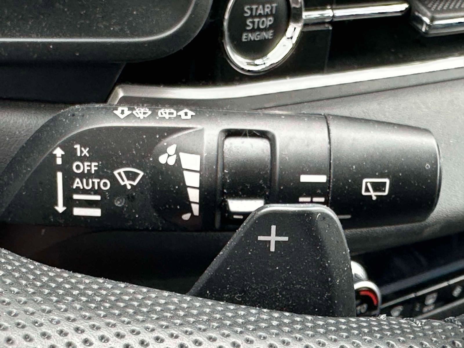 Used 2024 Mitsubishi Outlander SE AWD/4WD image 16