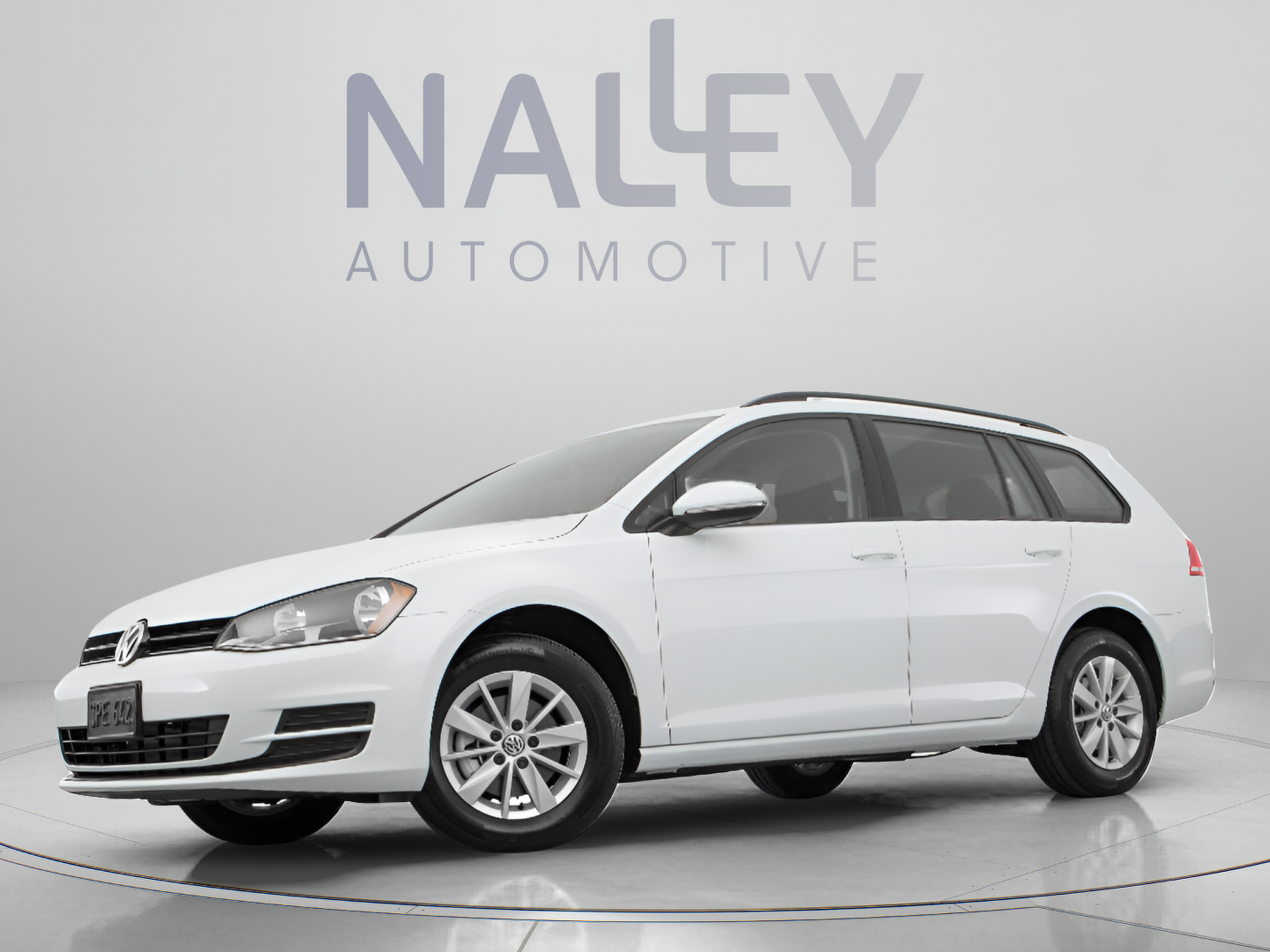 Used 2016 Volkswagen Golf SE