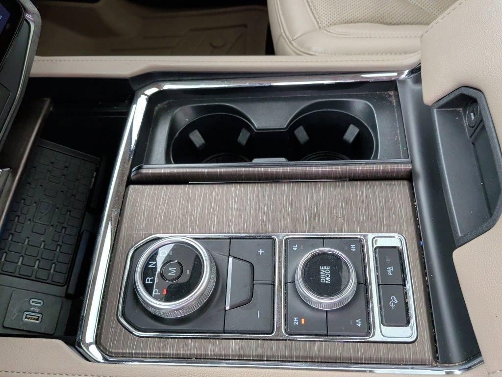 Used 2023 Ford Expedition Limited image 36