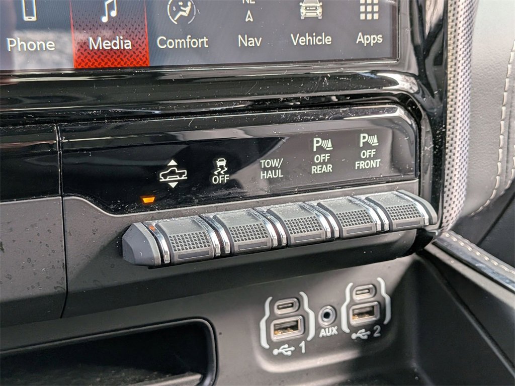 Certified 2024 RAM 1500 Limited image 21