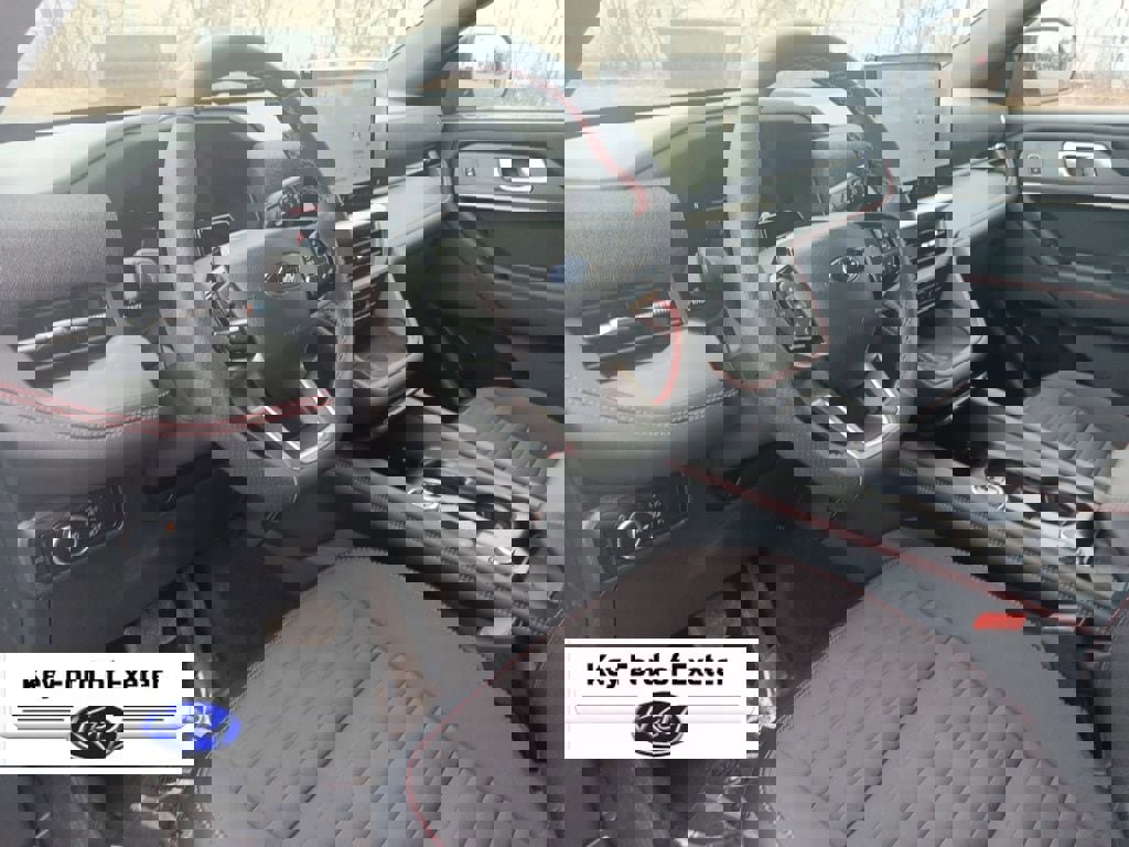 Used 2025 Ford Explorer ST-Line w/ Premium Package image 25