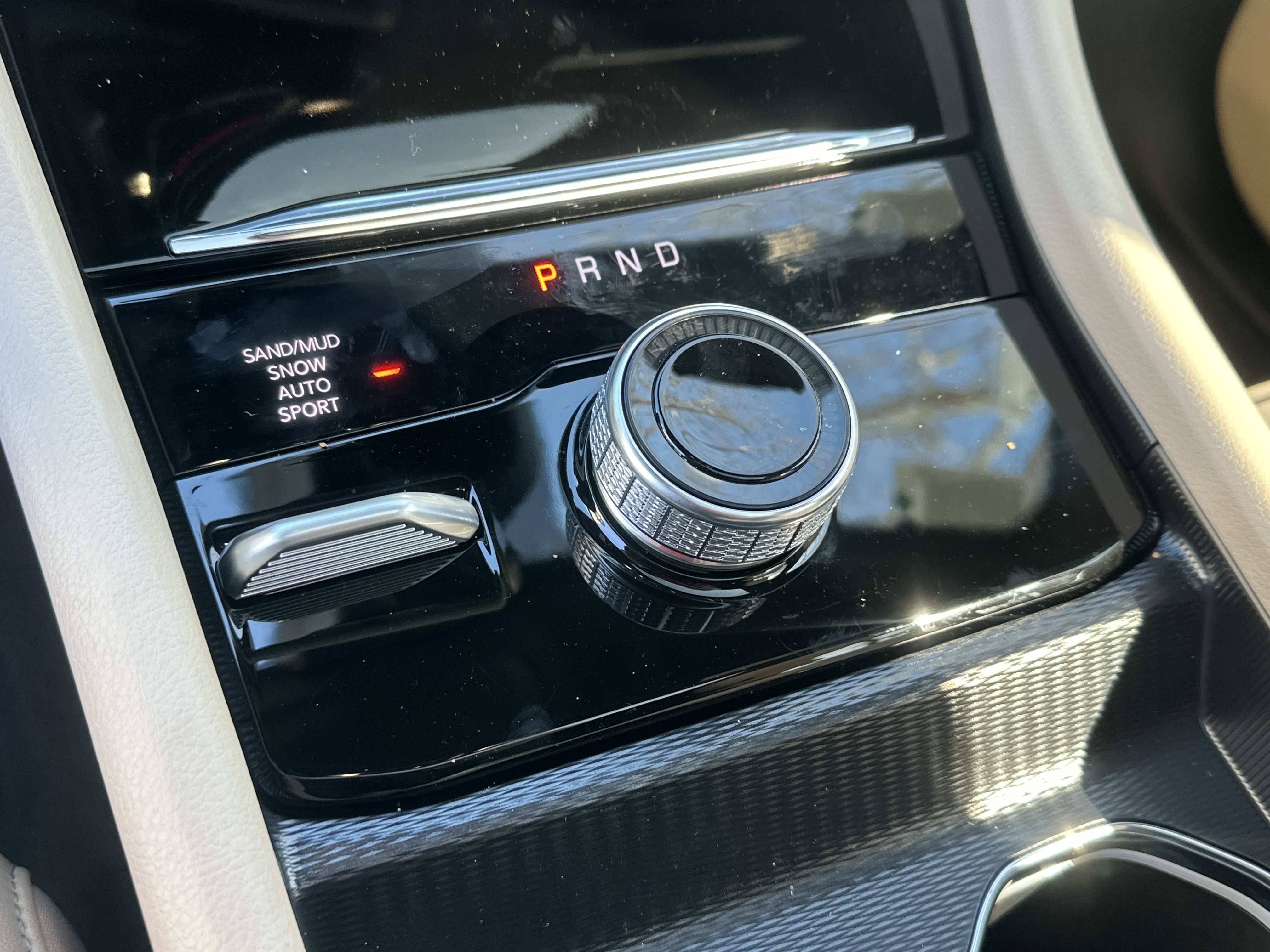 New 2026 Jeep Grand Cherokee Limited w/ Limited Altitude Package image 4