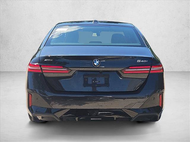 Certified 2026 BMW 540i xDrive AWD/4WD image 7