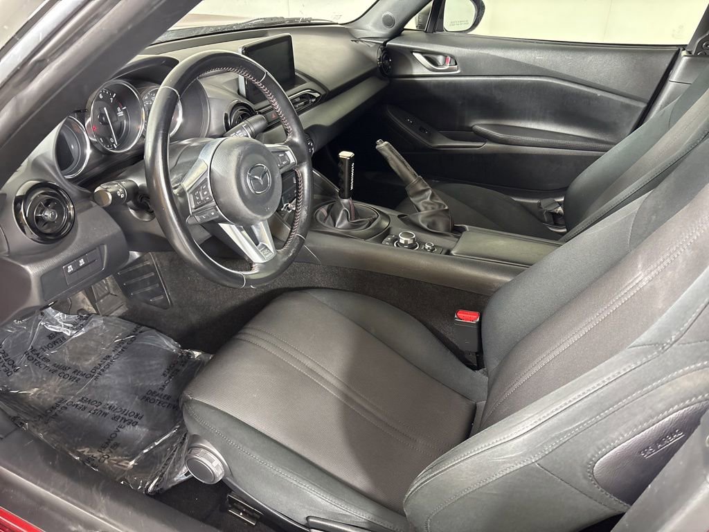 Used 2019 MAZDA MX-5 Miata Sport w/ I-ACTIVSENSE Sport Package image 15