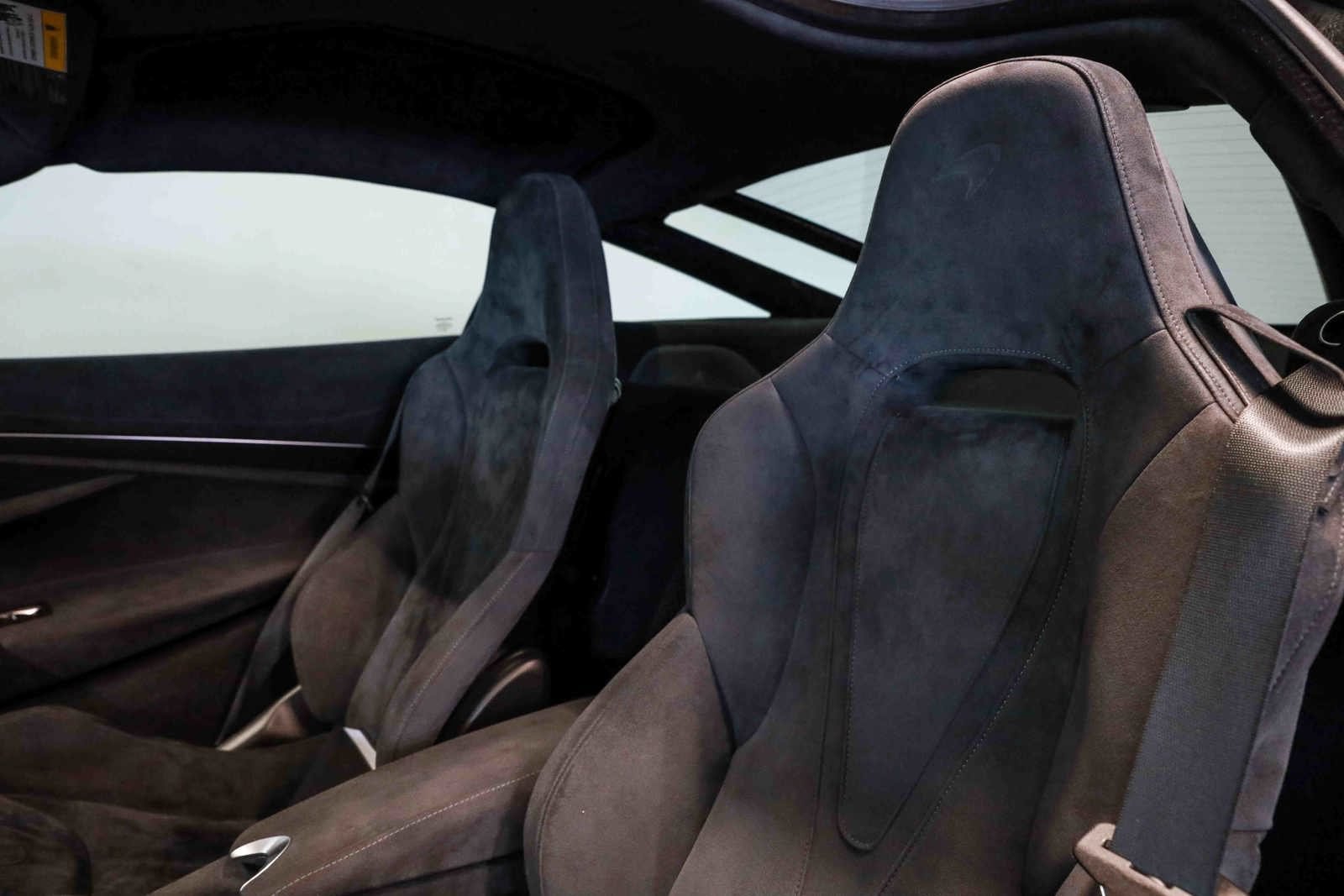 Used 2019 McLaren 720S RWD image 37