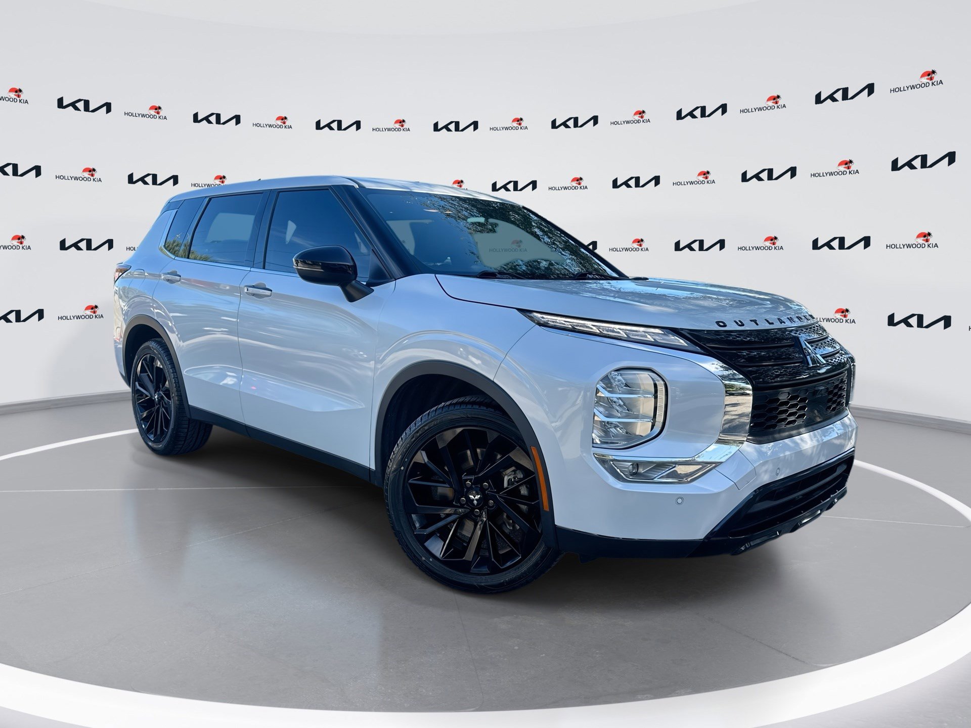 Used 2022 Mitsubishi Outlander SE