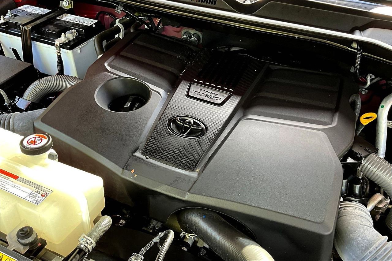 Used 2023 Toyota Tundra Limited image 30