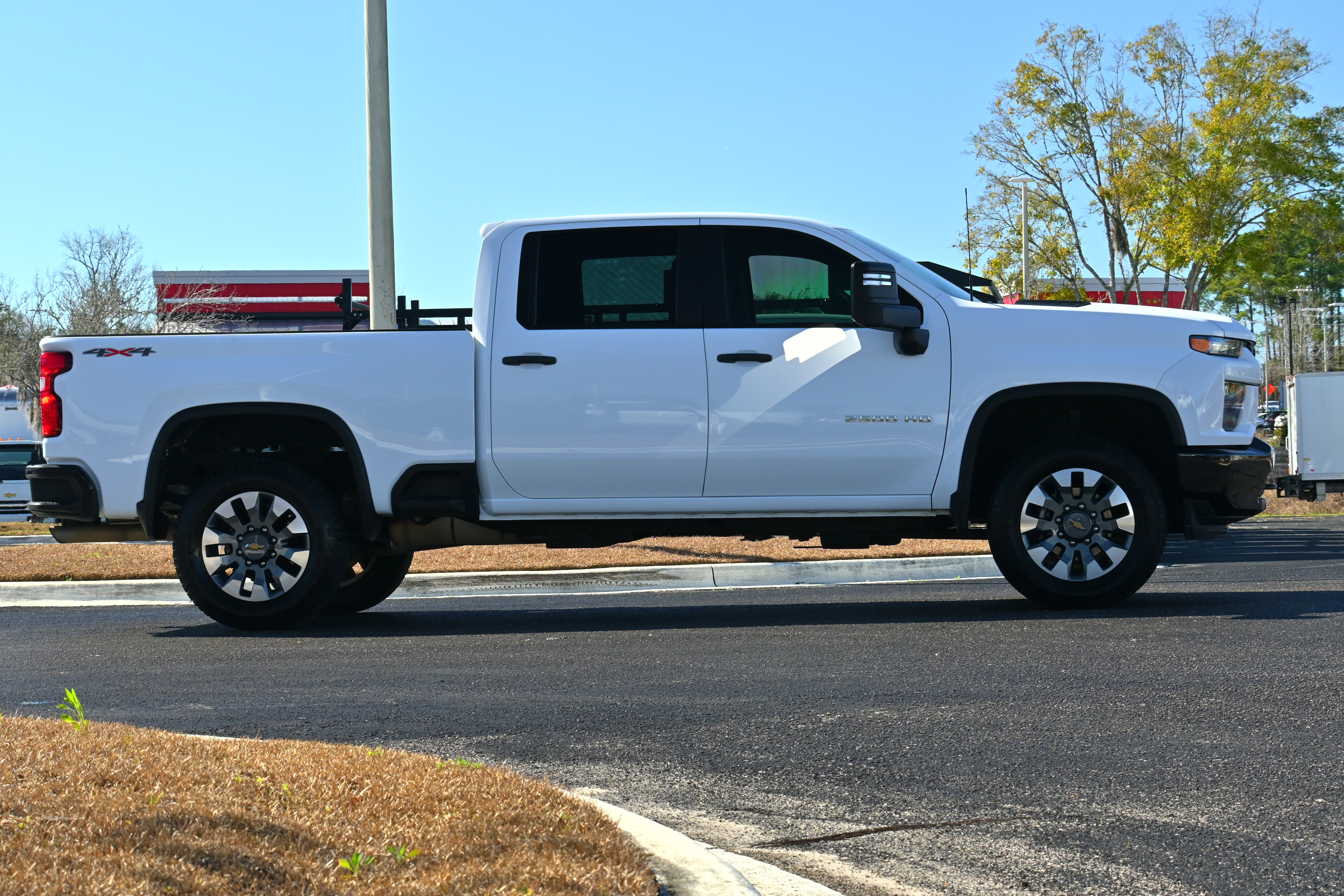 Used 2022 Chevrolet Silverado 2500 Custom w/ Custom Convenience Package image 7