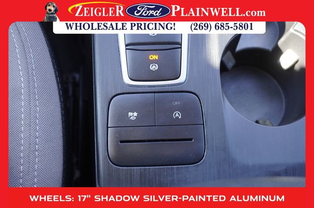 Used 2022 Ford Escape SE w/ Cold Weather Package image 22