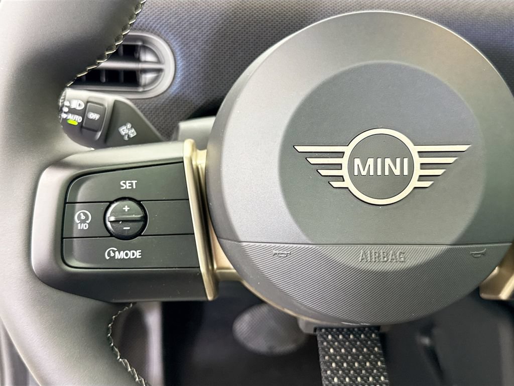 New 2026 MINI Cooper 2-Door Hardtop FWD image 11