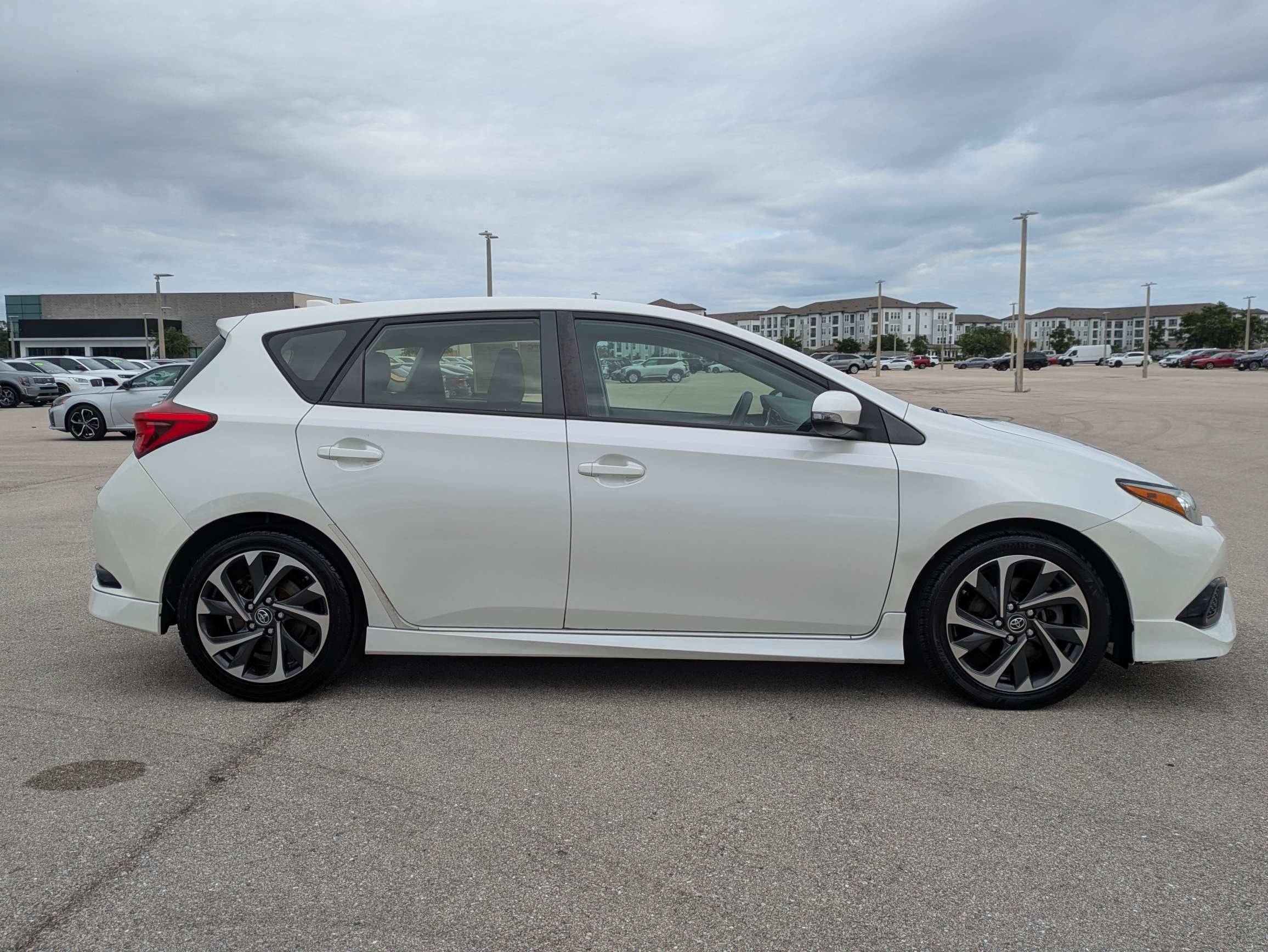 Used 2017 Toyota Corolla iM w/ All-Weather Mat Package FWD image 4